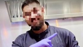 VIDEO Criminalul din Săcele, declarații halucinante după ce a ieșit din sala de judecată: „Aveți grijă de mama voastră, de tăticul vostru”
